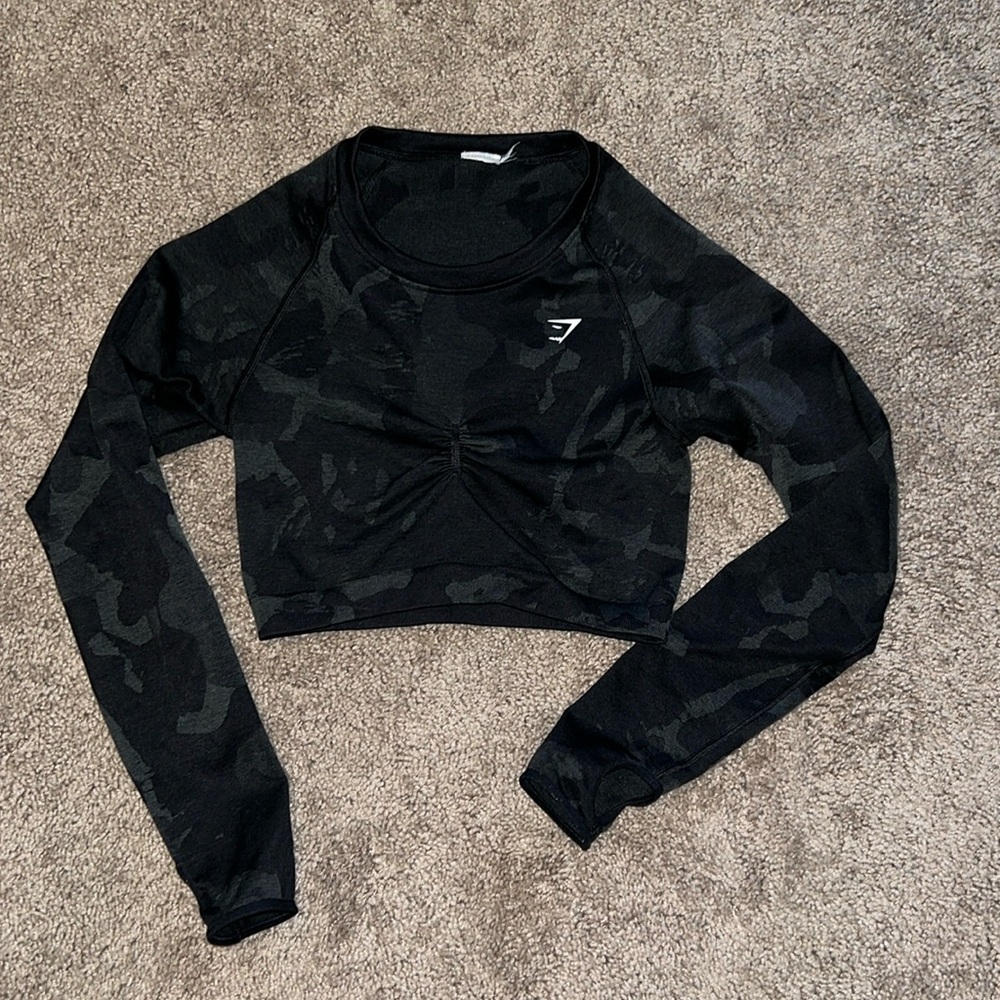 Gymshark Adapt Camo Seamless Long Sleeve Crop Top [[Black]]